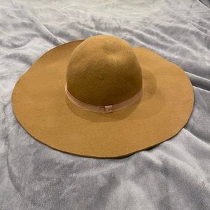 Tan felt hat